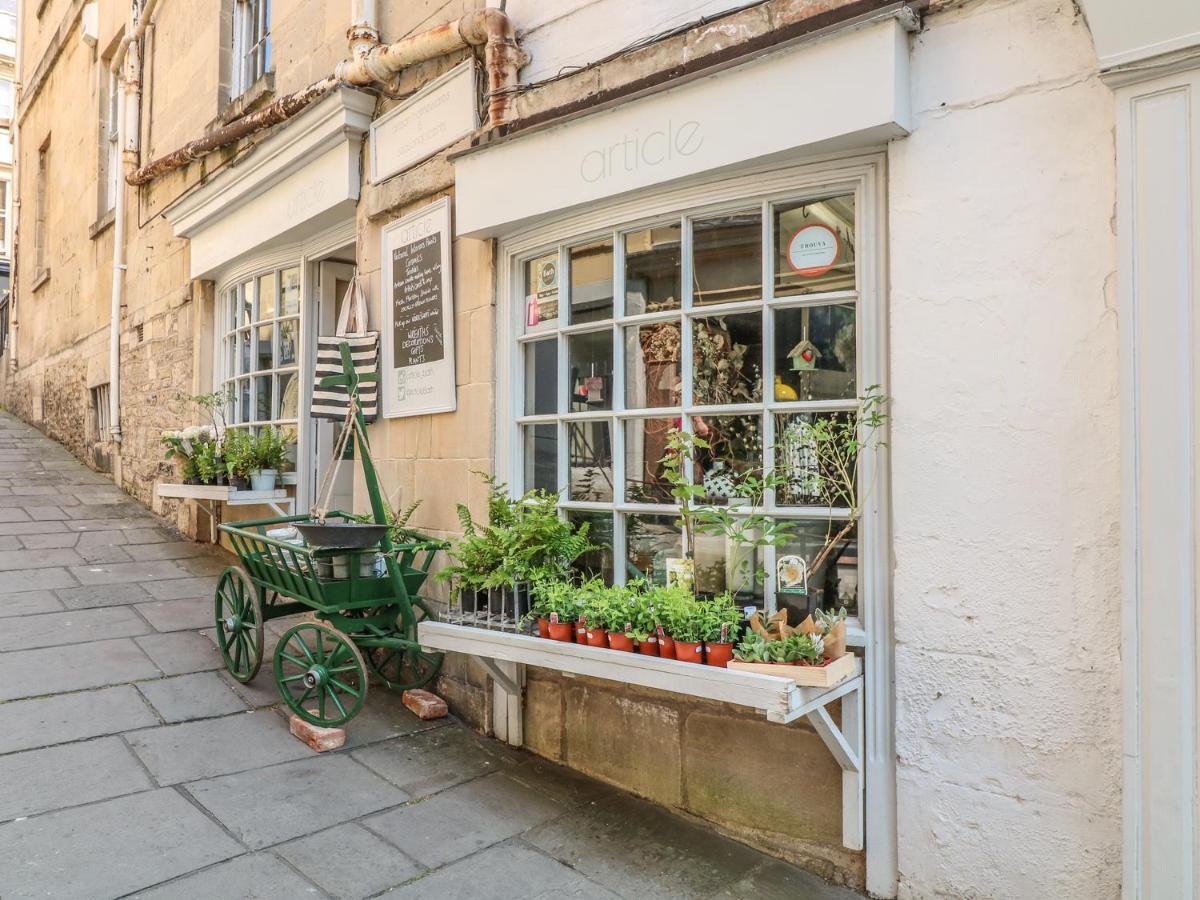 Villa 33 Crescent Gardens Bath Exterior foto