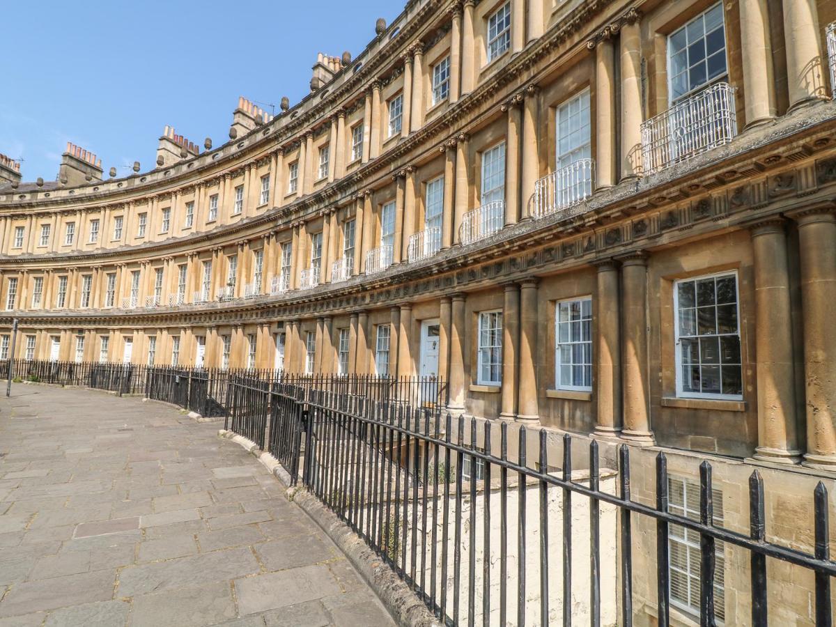Villa 33 Crescent Gardens Bath Exterior foto